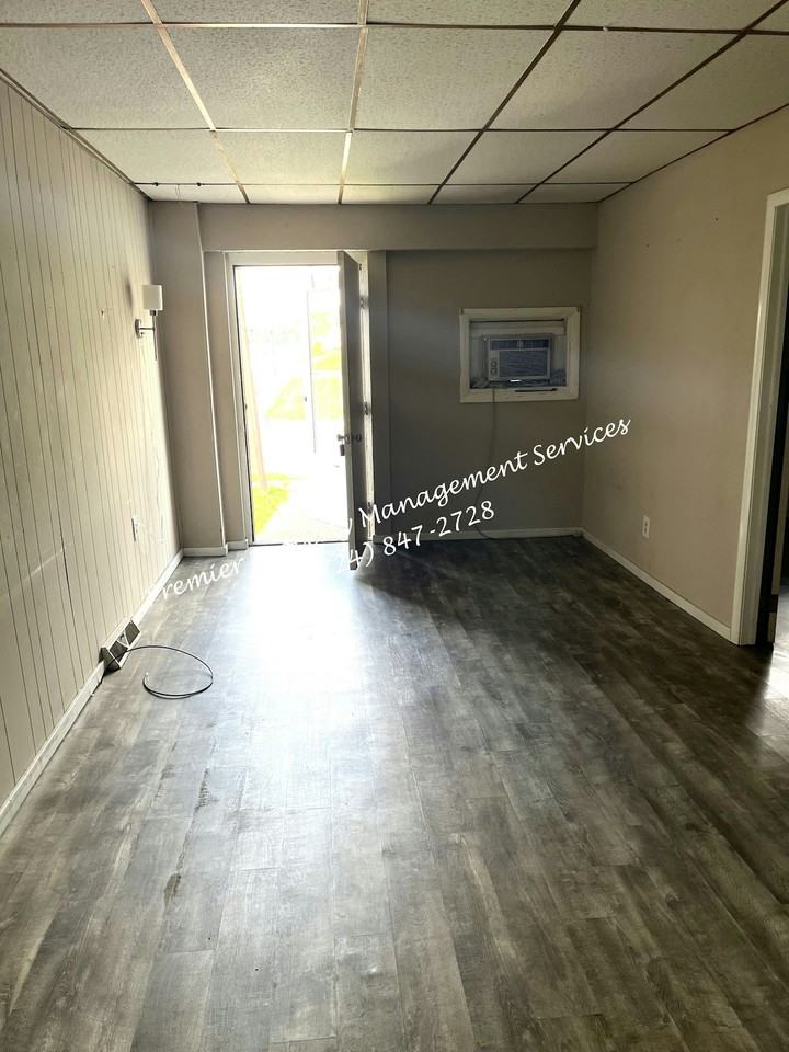 602 East Lutton Street, Unit #1 FRONT - Photo 5 of 14