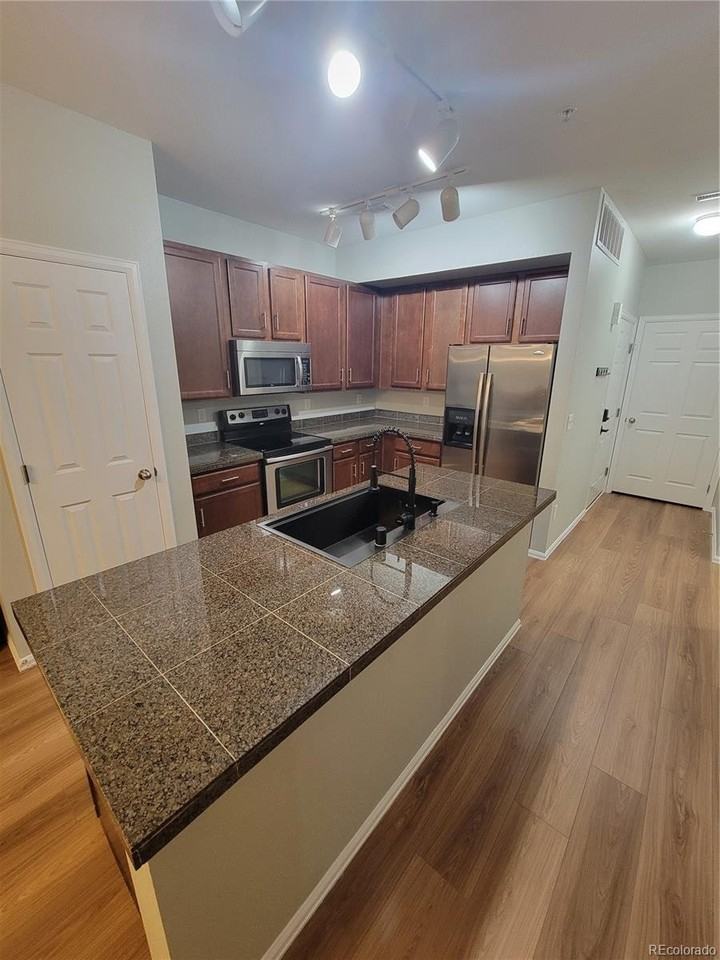 9637 East 5th Avenue - Photo 6 of 8