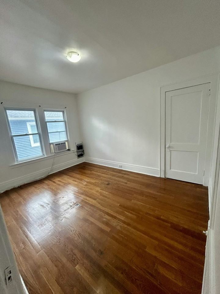 810 Seeley Rd, Unit 810 Selley Rd - Photo 2 of 14