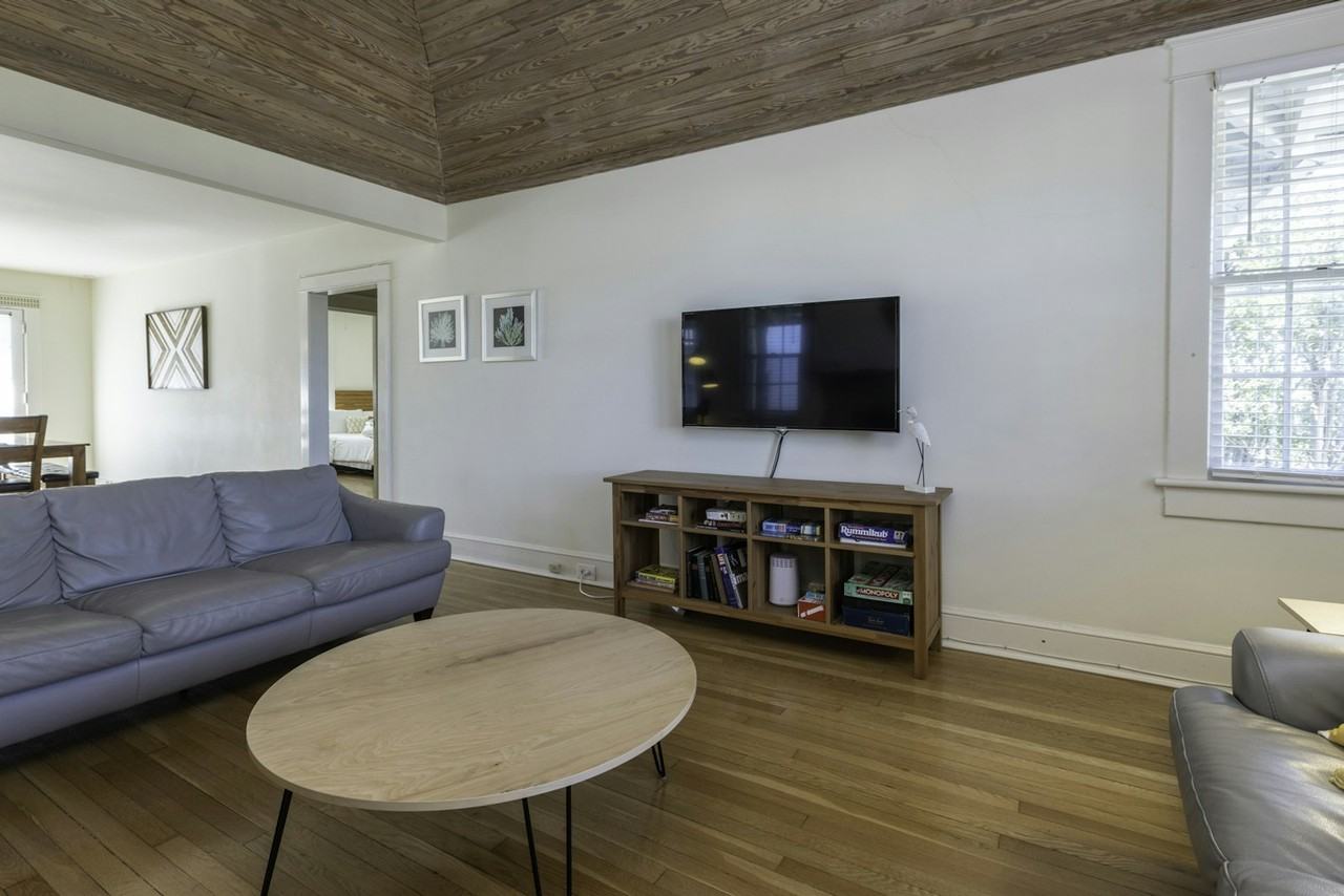 318 27th Street, Unit A Sandpiper - Photo 3 of 33