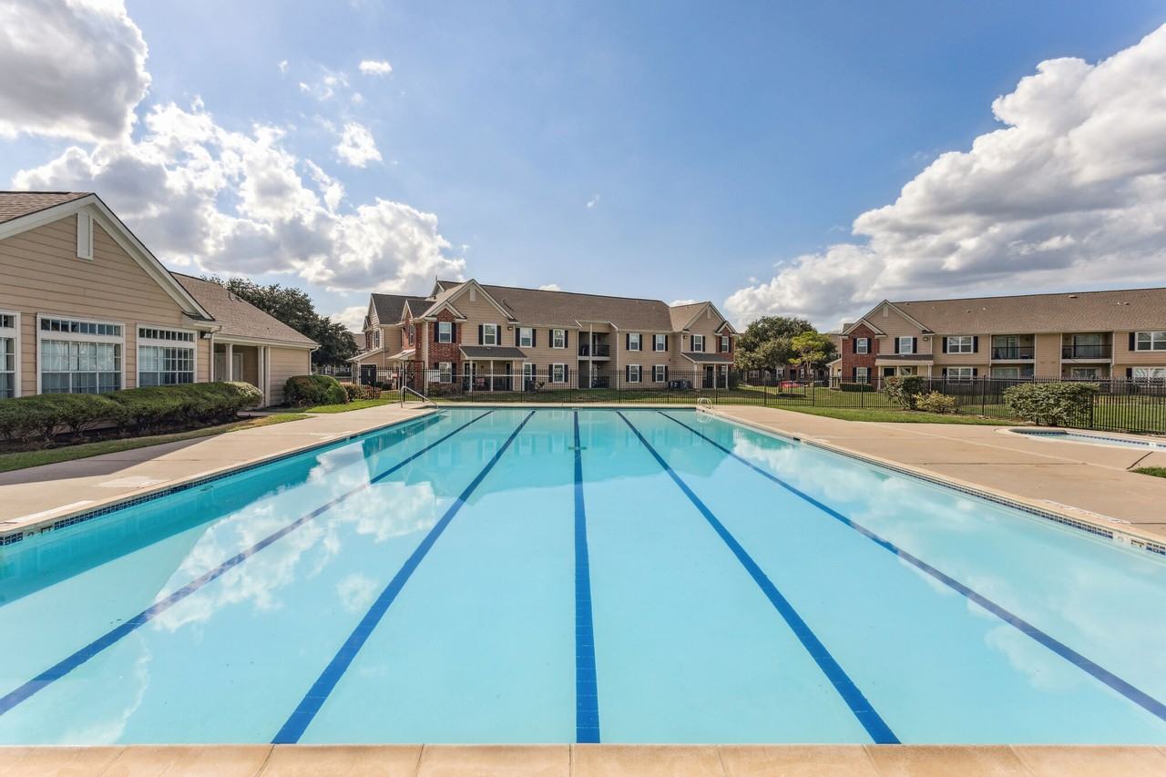 Life at Westpark - Photo 2 of 11