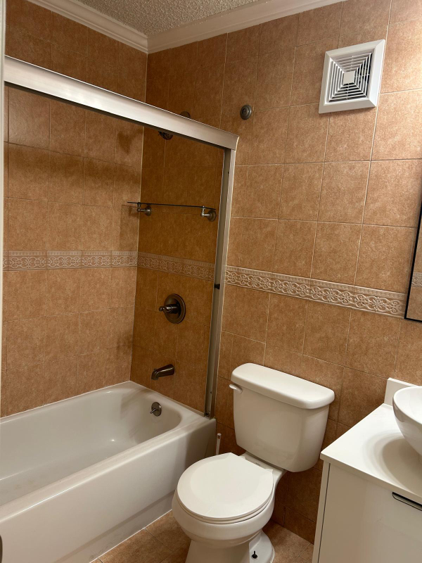 19662 Nw 62nd Ct - Photo 6 of 8