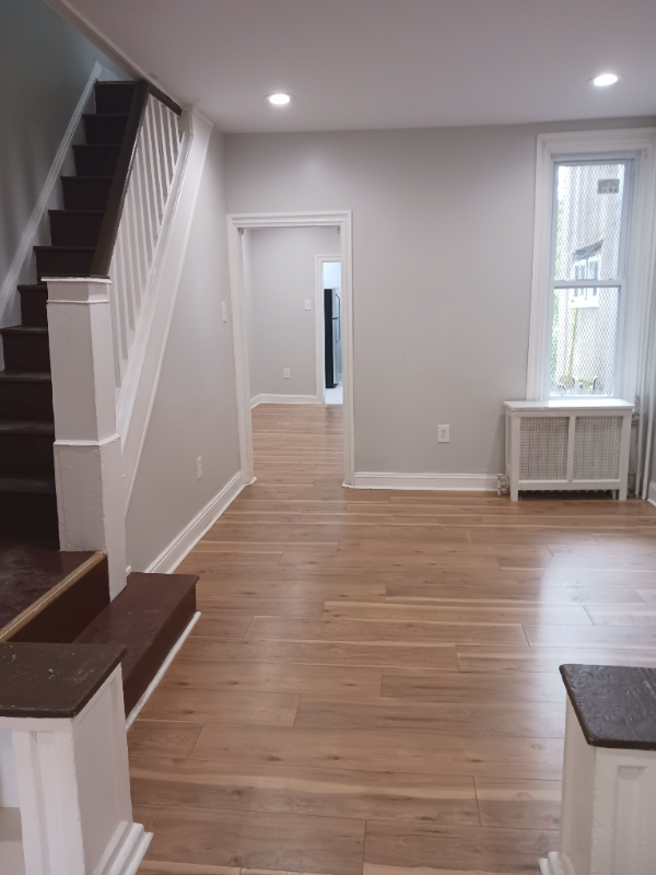 4363 Wayne Ave - Photo 2 of 8