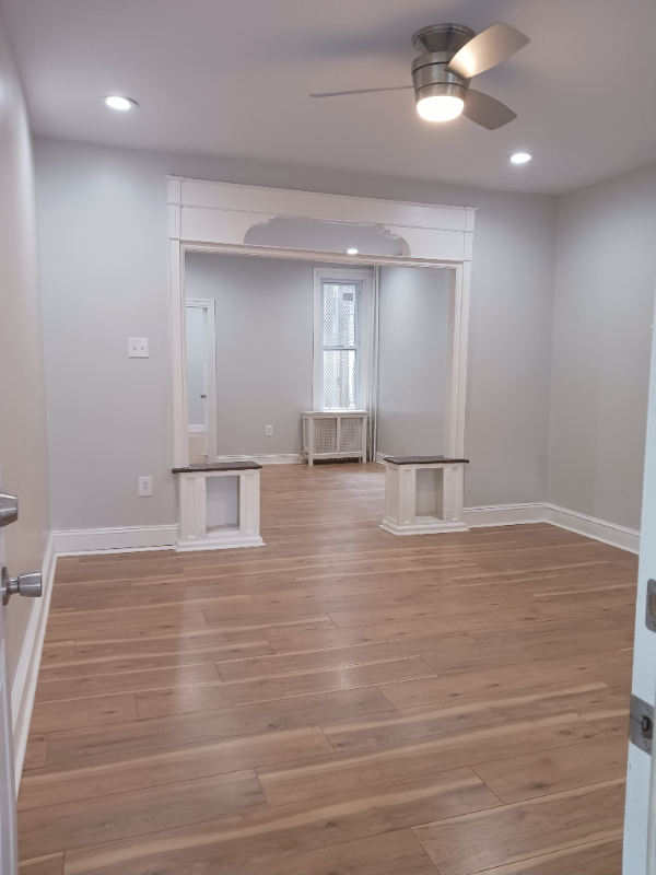 4363 Wayne Ave - Photo 3 of 8
