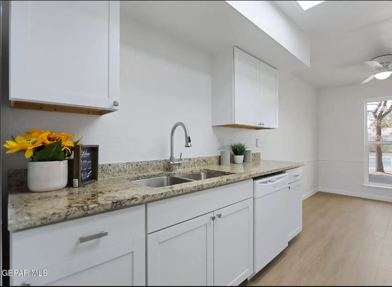 714 La Chapa Ave - Photo 2 of 20