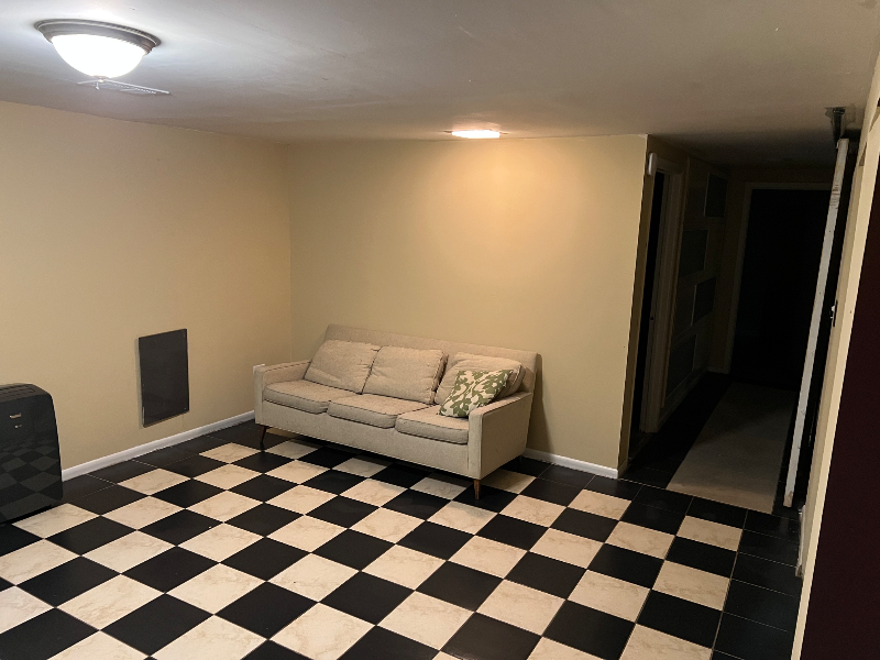 478 Titan Ct - Photo 2 of 8