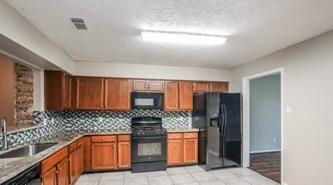 7791 Lake Manor Dr #942 - Photo 2 of 9