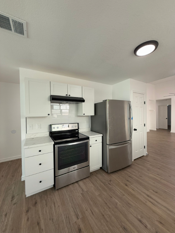 6406 Gray Rdg - Photo 3 of 14