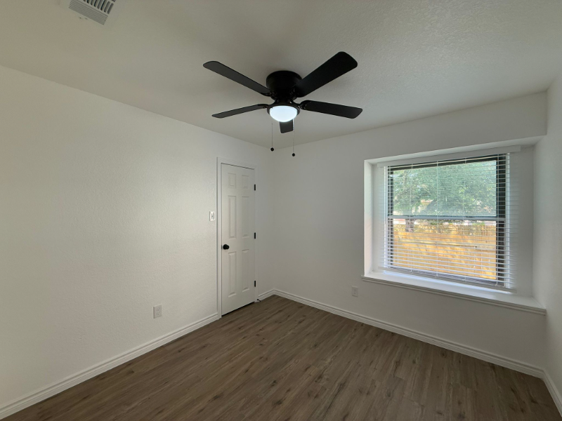 6406 Gray Rdg - Photo 7 of 14