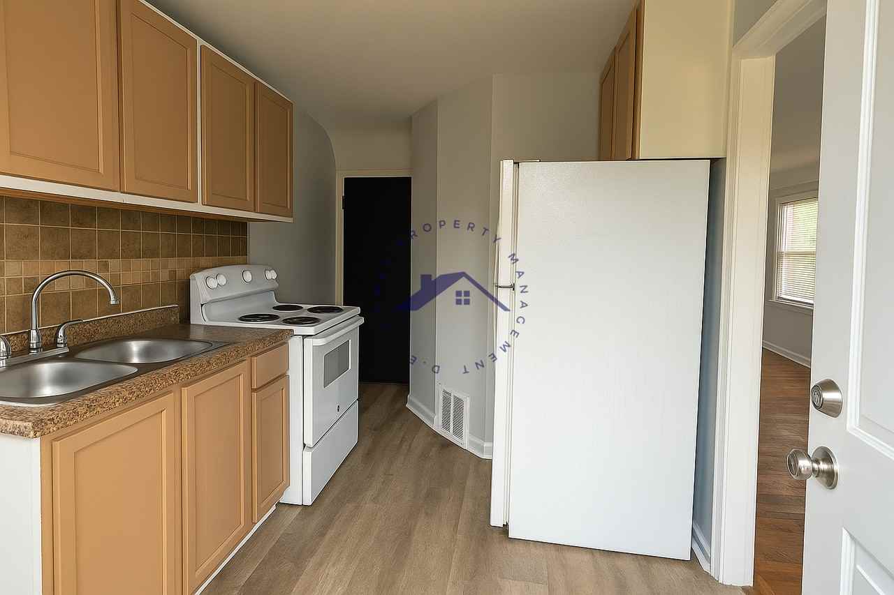 17500 2nd Avenue - Photo 3 of 9