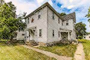 featured image of 230 Kinsey St