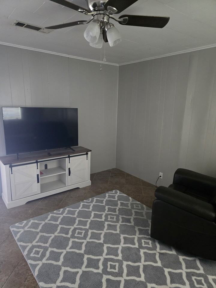 Warren Street Complex - Photo 4 of 9