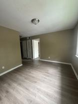 2122-8 Malloy Street - Photo 1 of 1