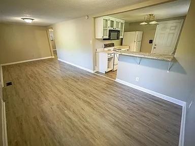 4803 Center Drive - Photo 4 of 10