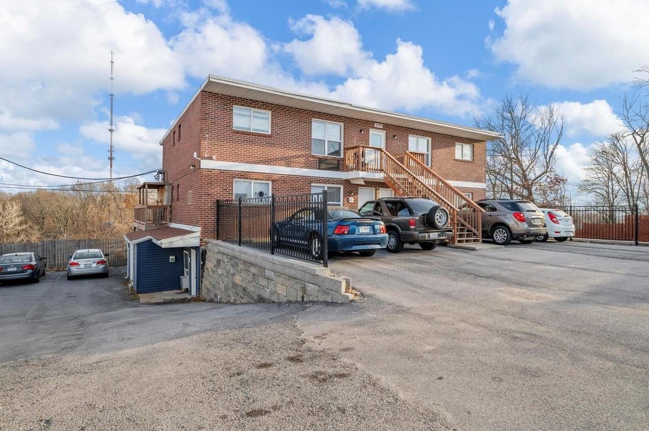 3392 High Ridge Blvd - Photo 3 of 11