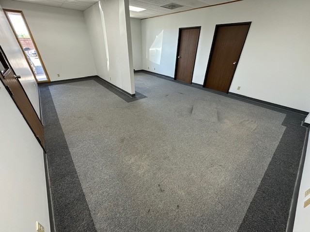 210 N Cascade - Photo 2 of 6