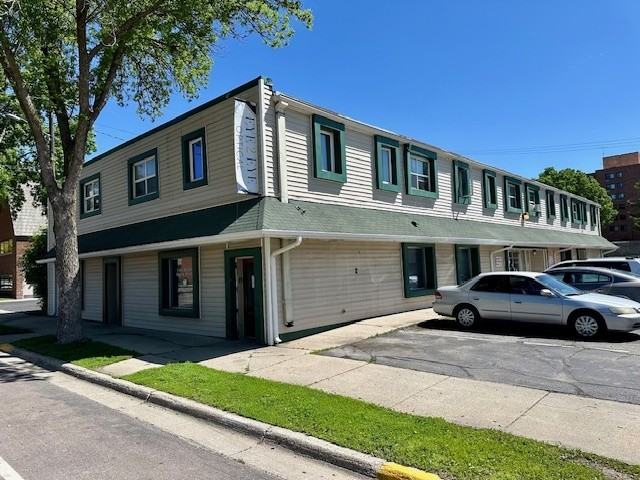 210 N Cascade - Photo 6 of 6