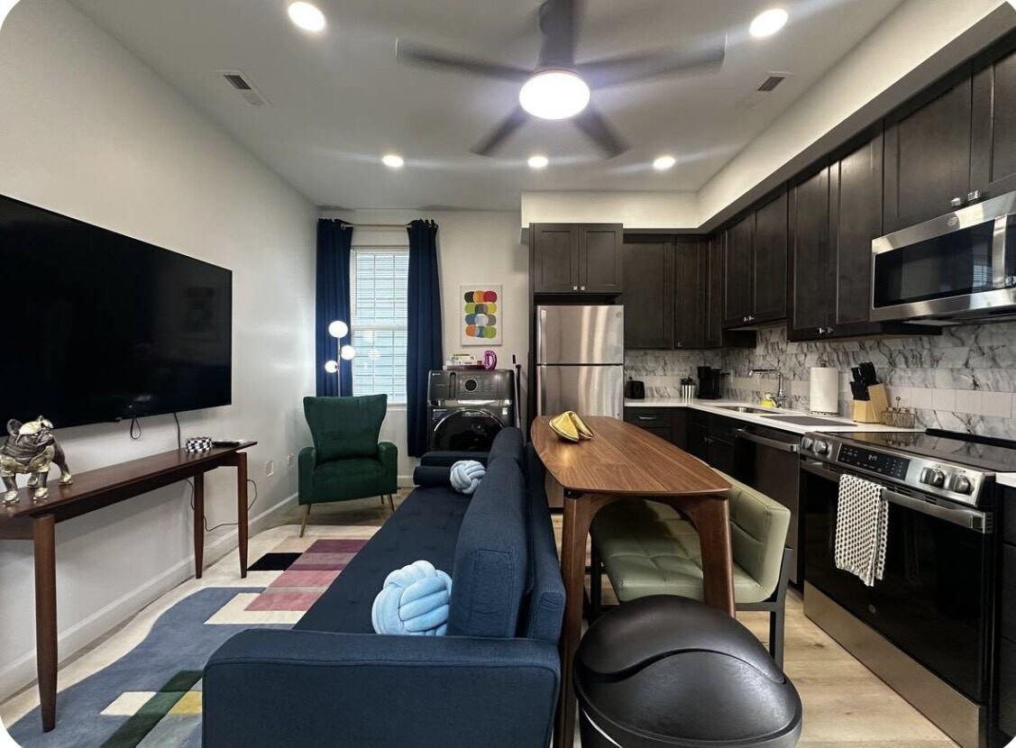 501 Sparella Street - Photo 3 of 22