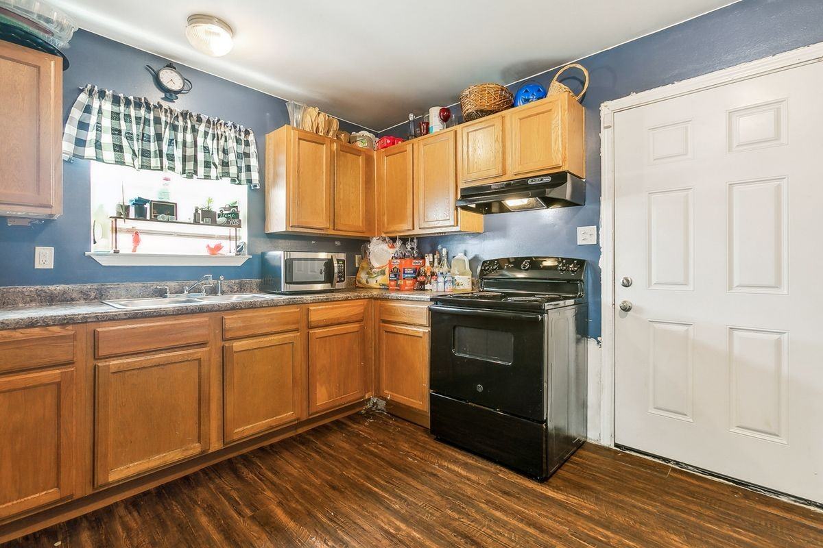 4619 wilson ave WILSON Avenue - Photo 2 of 5