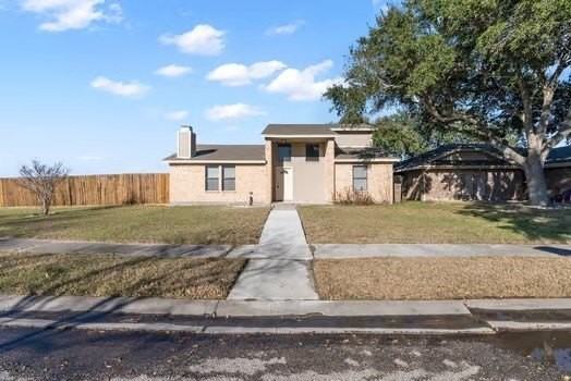 4402 Squaw Pass Ct - Photo 2 of 31