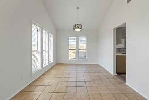 4402 Squaw Pass Ct - Photo 7 of 31