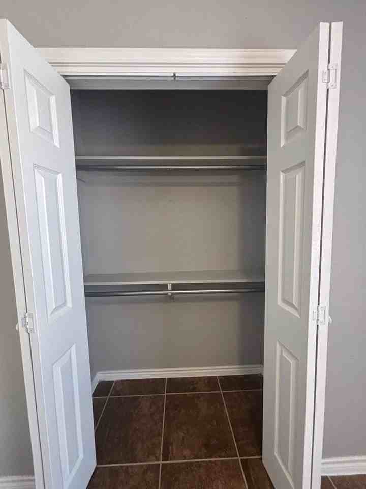 2255 N Veterans Blvd - Photo 5 of 9