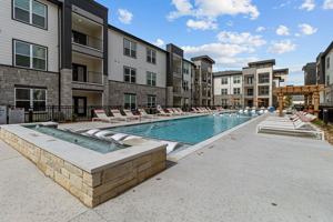 featured image of 2101 Kauffman Loop