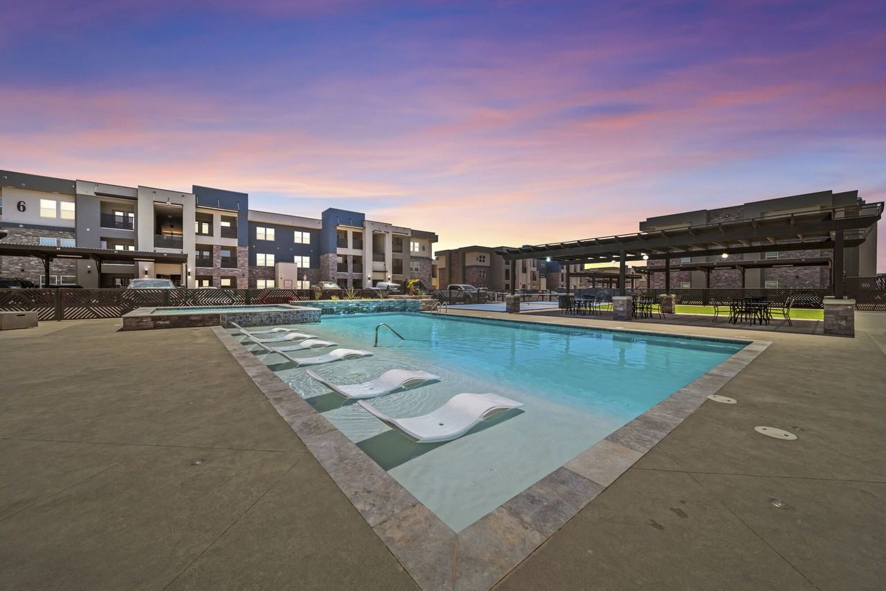 Retreat at Eastlake - Photo 2 of 50