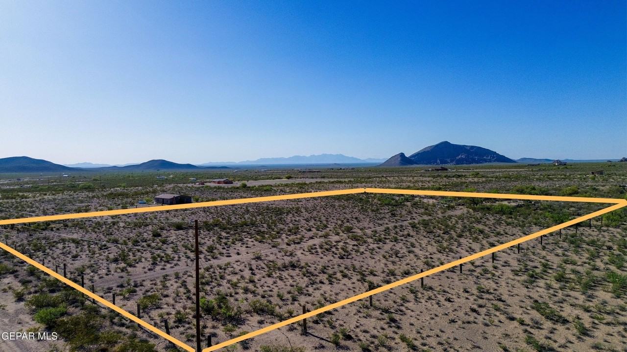 17501 Lemuel Cir - Photo 4 of 16