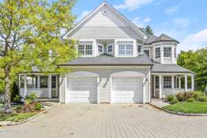 featured image of 147 Holly Hill Ln #5