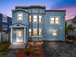 featured image of 70 Bruno St #1