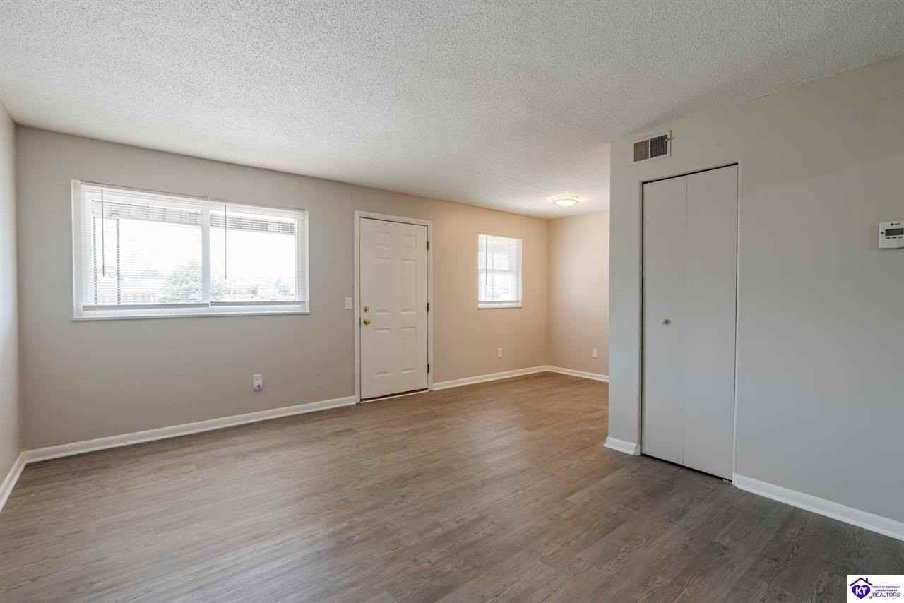 209 N Woodland Dr #15 - Photo 3 of 18