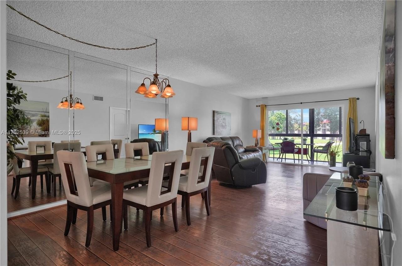 8941 S Hollybrook Blvd #203 - Photo 7 of 18