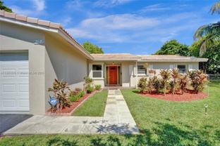 4103 Nw 75th Ave - Photo 1 of 1
