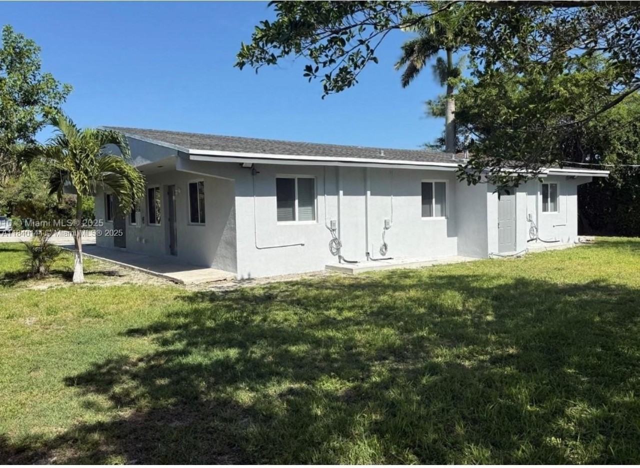 22210 Sw 116th Ave #A - Photo 2 of 5