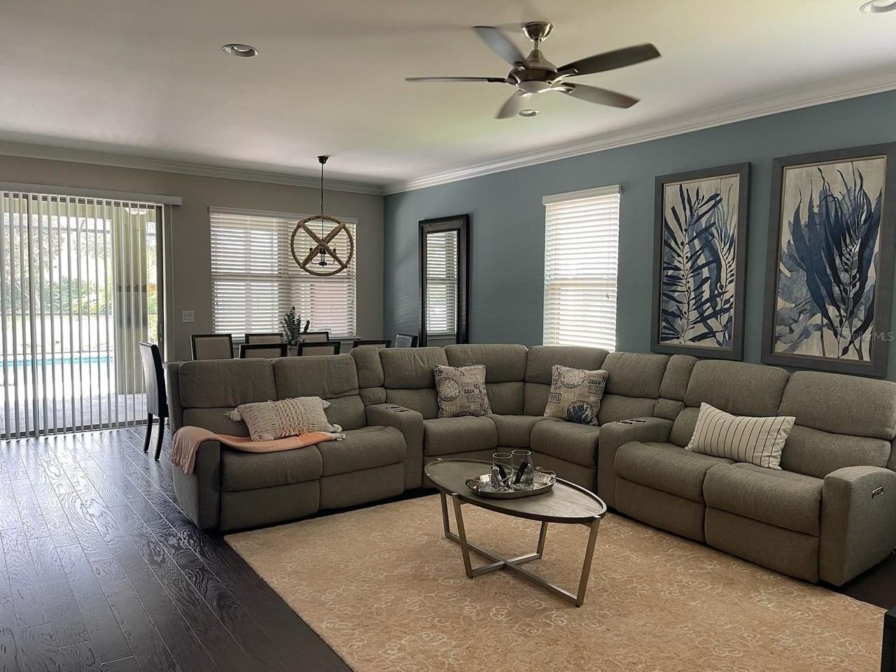 219 Maraviya Boulevard - Photo 2 of 28