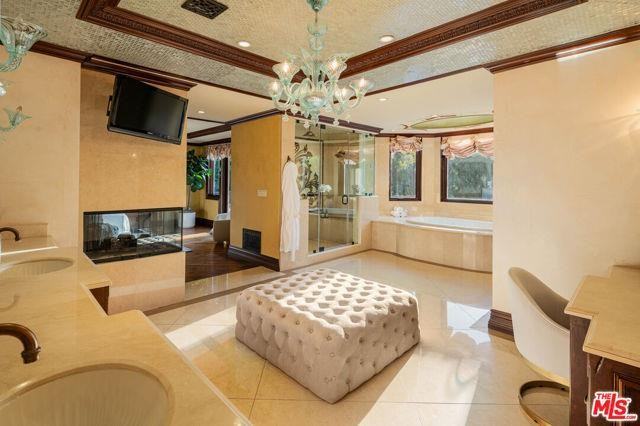 617 Alpine Drive - Photo 3 of 8