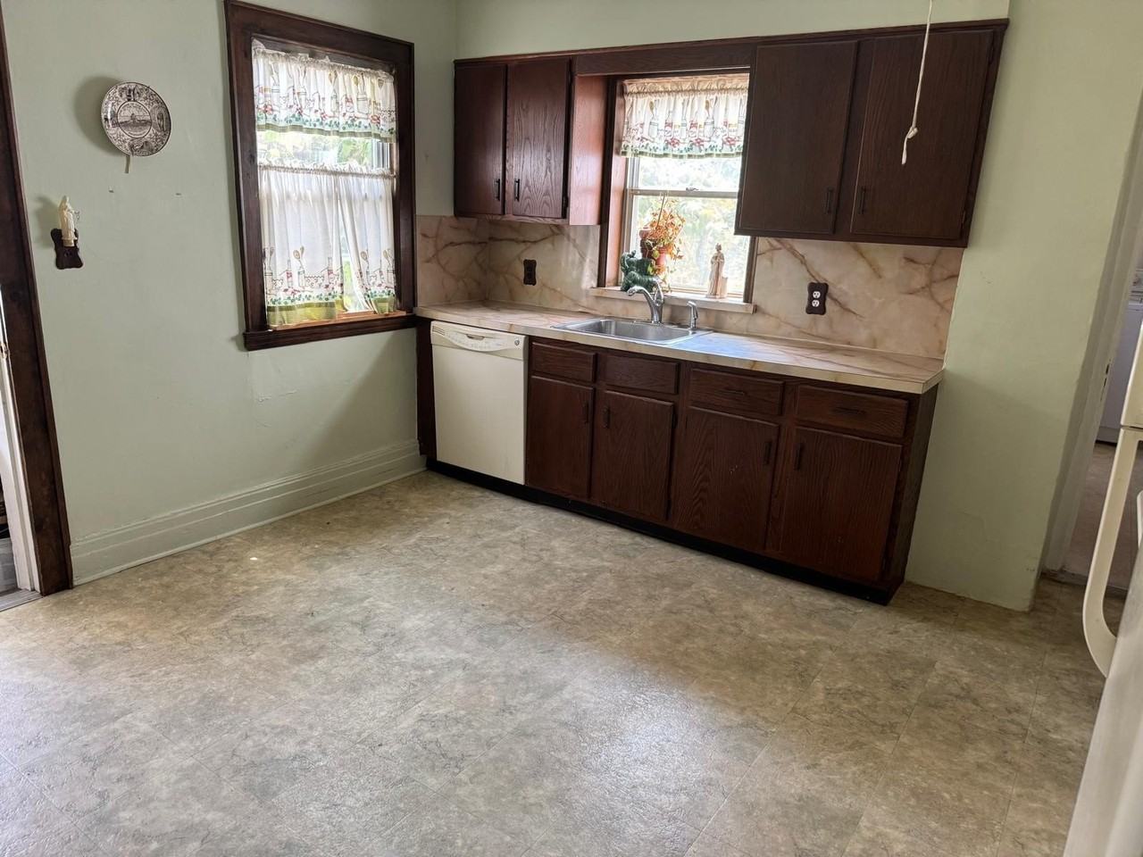 112 N 6th Ave #1 - Photo 3 of 10