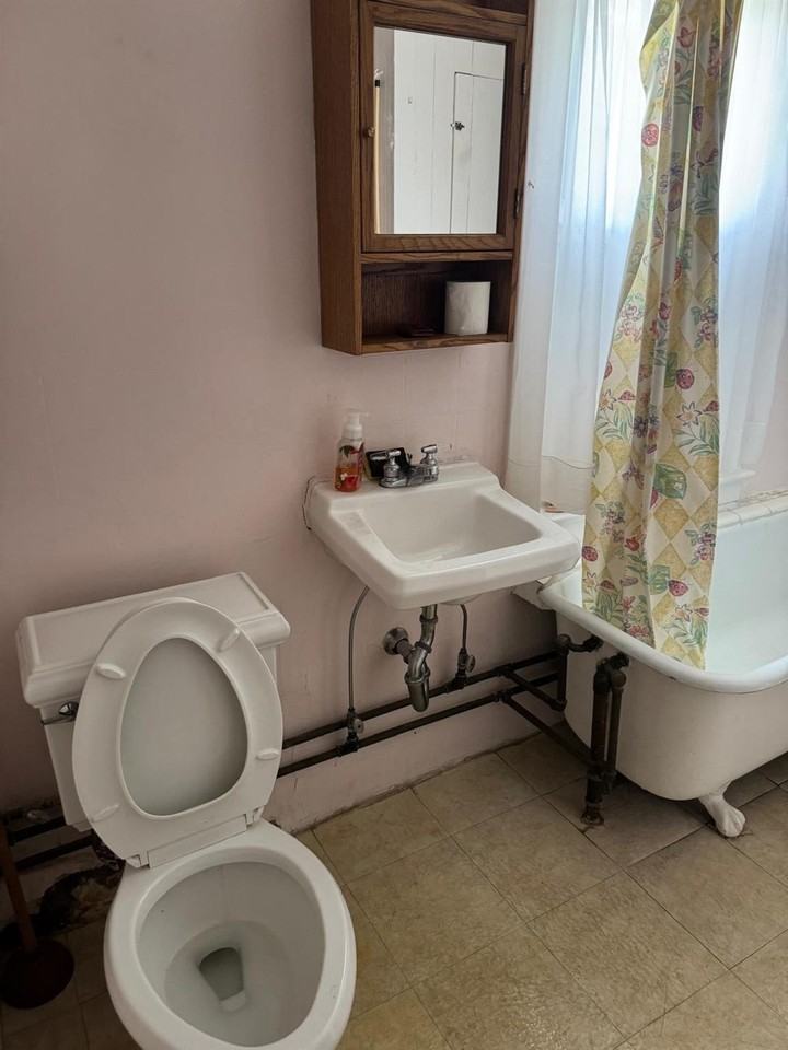 112 N 6th Ave #1 - Photo 5 of 10