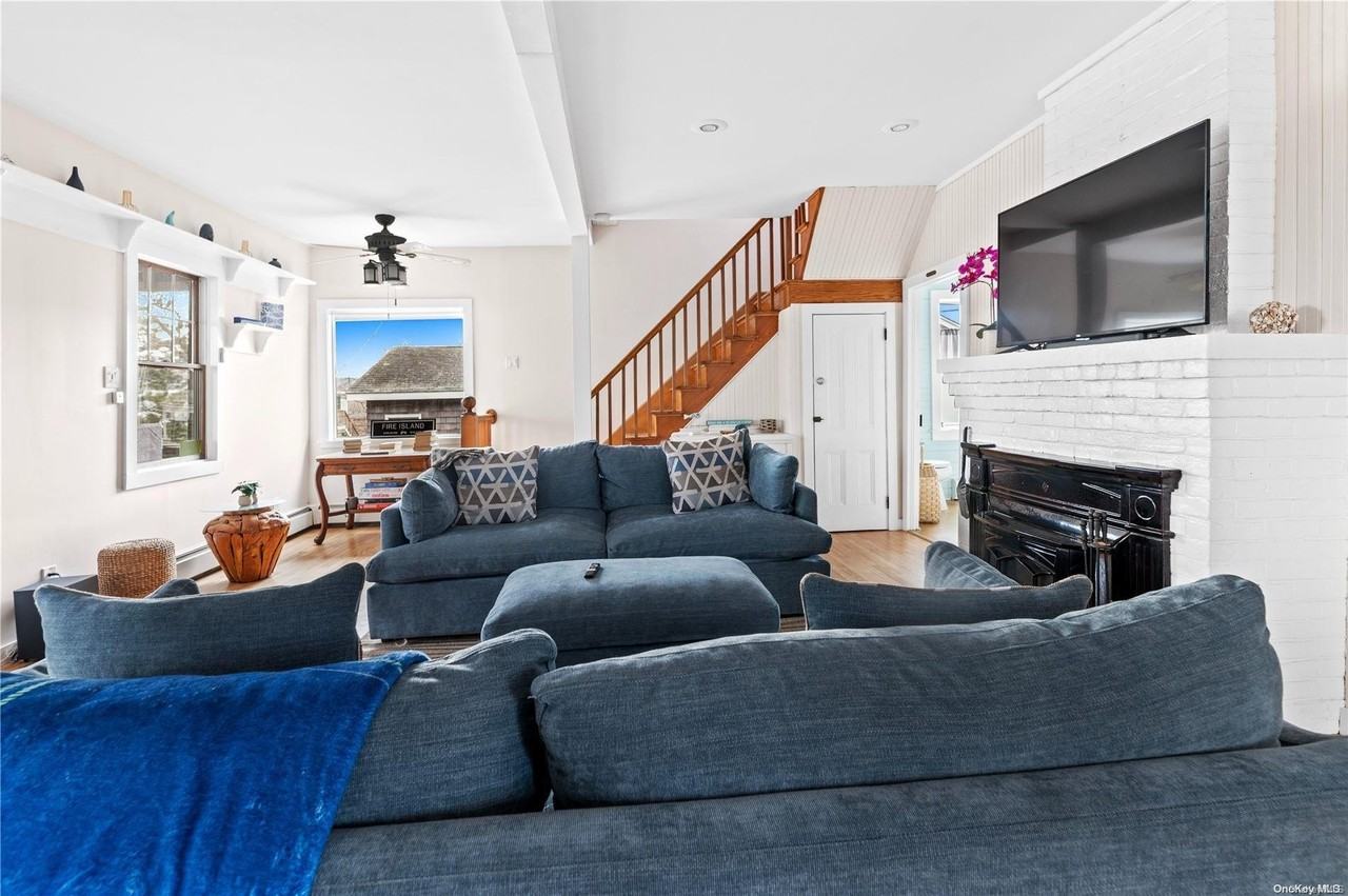 639 Ocean Breeze - Photo 3 of 13