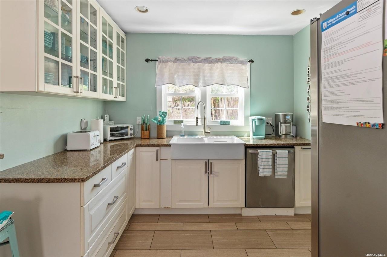 180 Cottage Walk - Photo 5 of 24