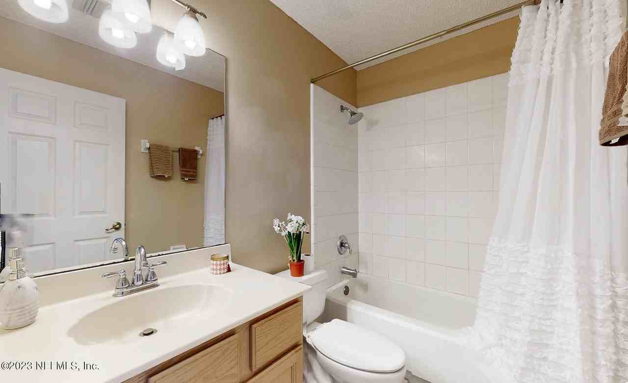 4767 Kernan Mill Ln E - Photo 3 of 37