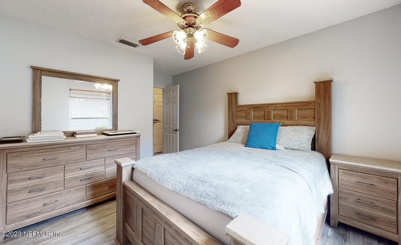 4767 Kernan Mill Ln E - Photo 7 of 37