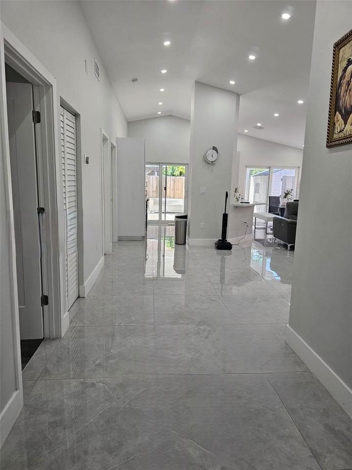 Sw 177th Ave - Photo 2 of 8