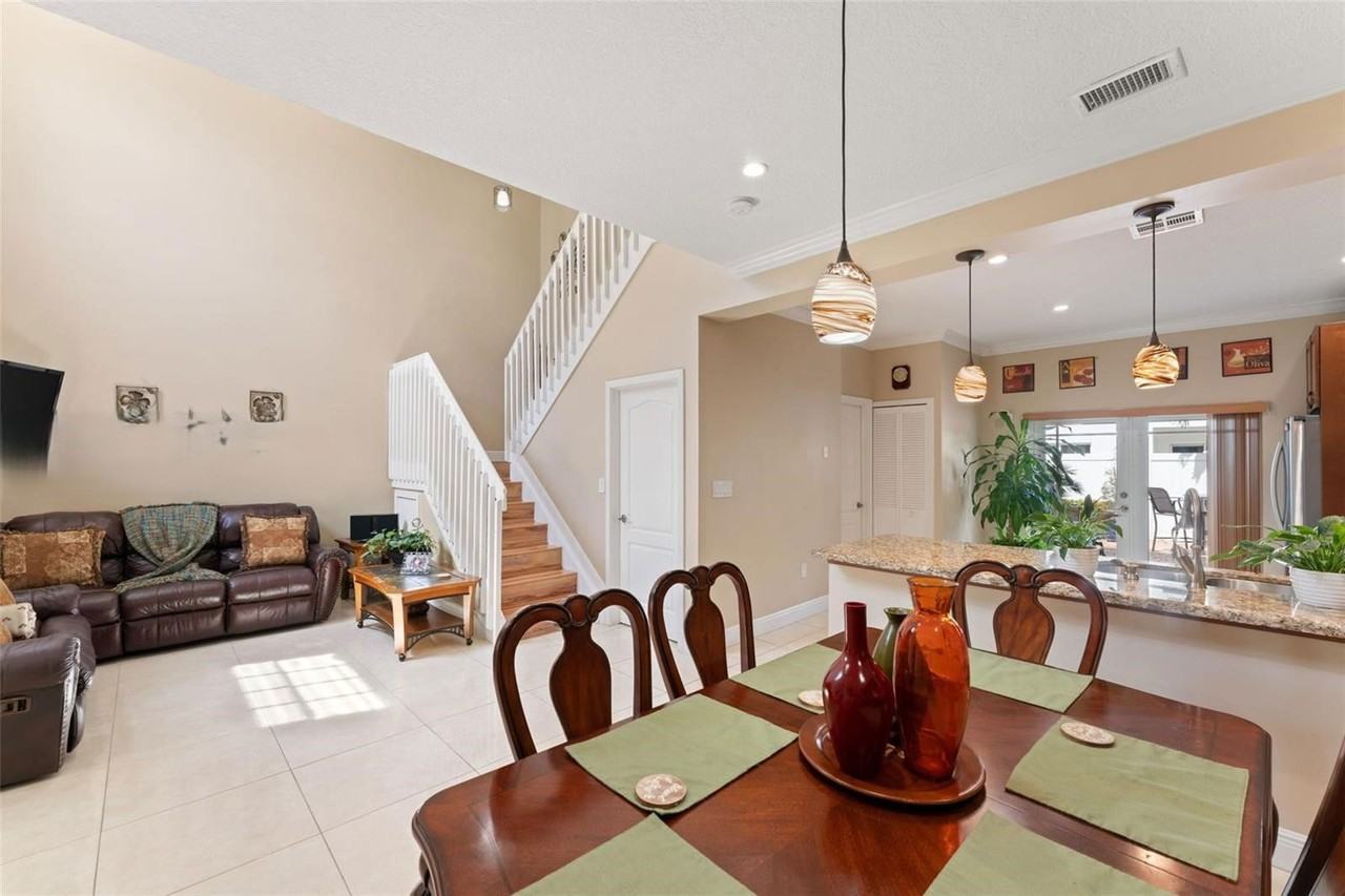 Sw 50th St - Photo 5 of 8