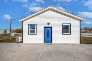 147 Western Lake Dr - Photo 1 of 1