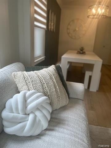 3338 Prairie Ave - Photo 5 of 19