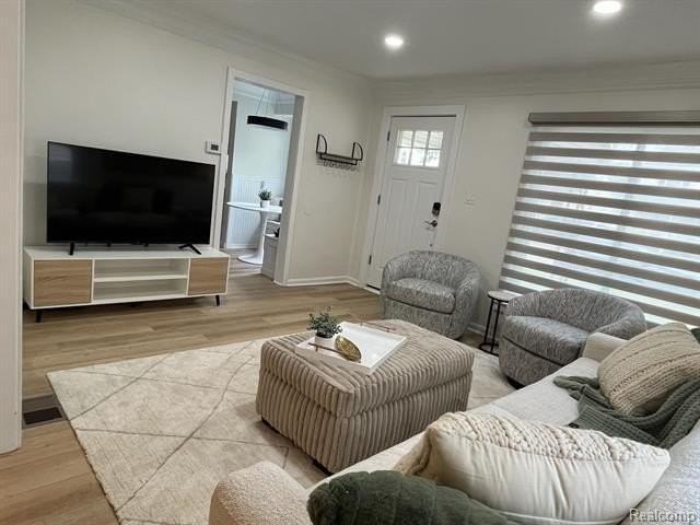 3338 Prairie Ave - Photo 6 of 19