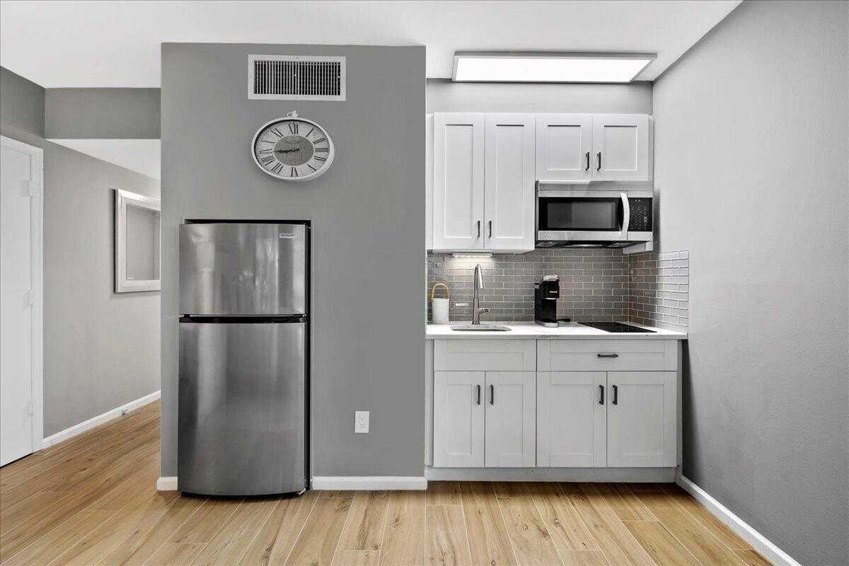 13334 Polo Club Rd #232 - Photo 6 of 20