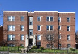 1380 Bryant St Ne #202 - Photo 1 of 1